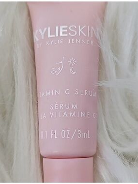 Kylie Skin Vitamin C Serum Trial Size NIP